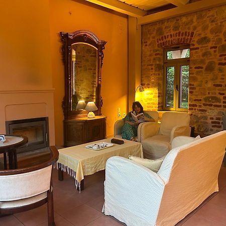 Villa Daphnis & Chloe Pyrgi Thermis ภายนอก รูปภาพ